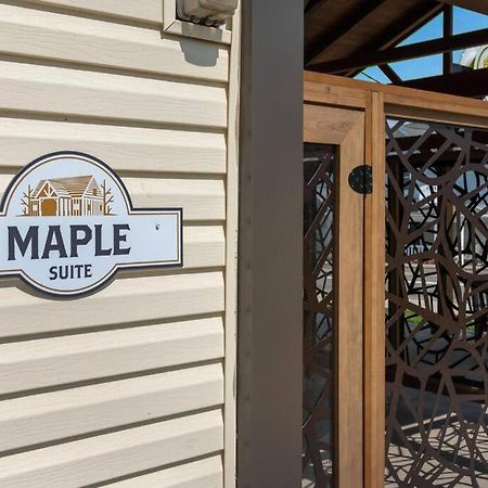 Maple Suite - Main Street Lodge In ברלין מראה חיצוני תמונה