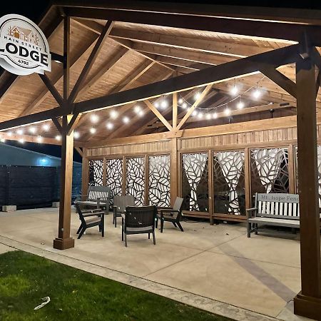 Maple Suite - Main Street Lodge In ברלין מראה חיצוני תמונה